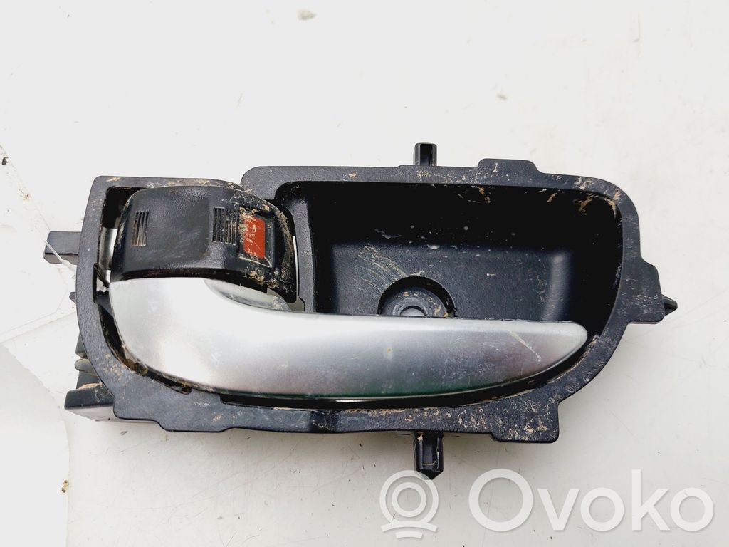 Toyota Yaris Manecilla interna puerta delantera 
