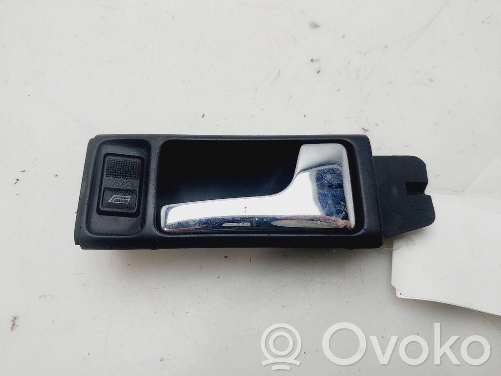Manecilla interna puerta delantera   4A0837020A