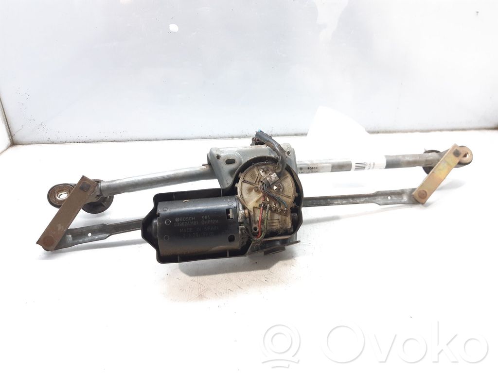 Renault Clio II Etupyyhkimen vivusto ja moottori 