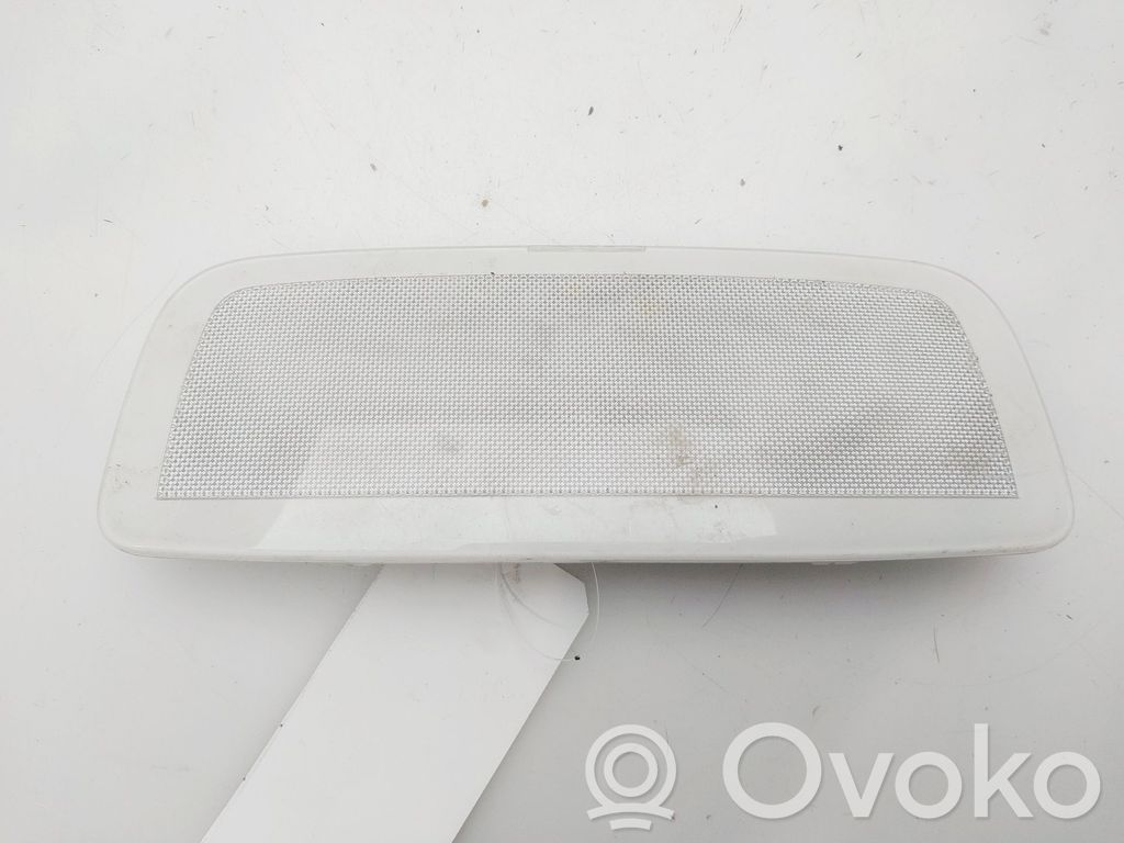 Etuistuimen valo   A2048204801