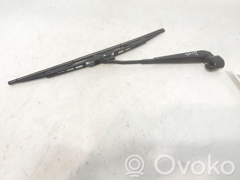 Mercedes-Benz C W202 Rear wiper blade arm 