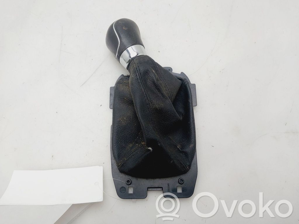 Ford Ecosport Drążek / Pokrętło zmiany biegów 