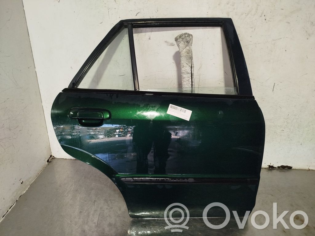 Mazda 323 Galinės durys 