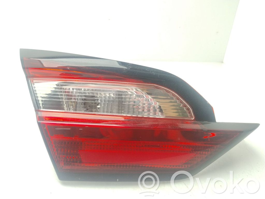 Ford Fiesta Lampy tylnej klapy bagażnika 