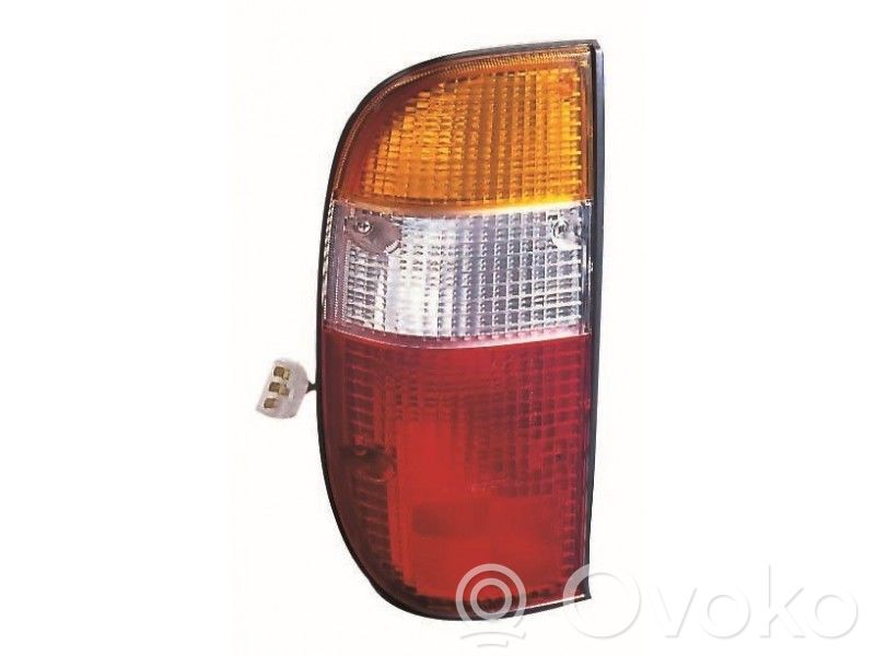 Luz trasera/de freno   UH7751160A