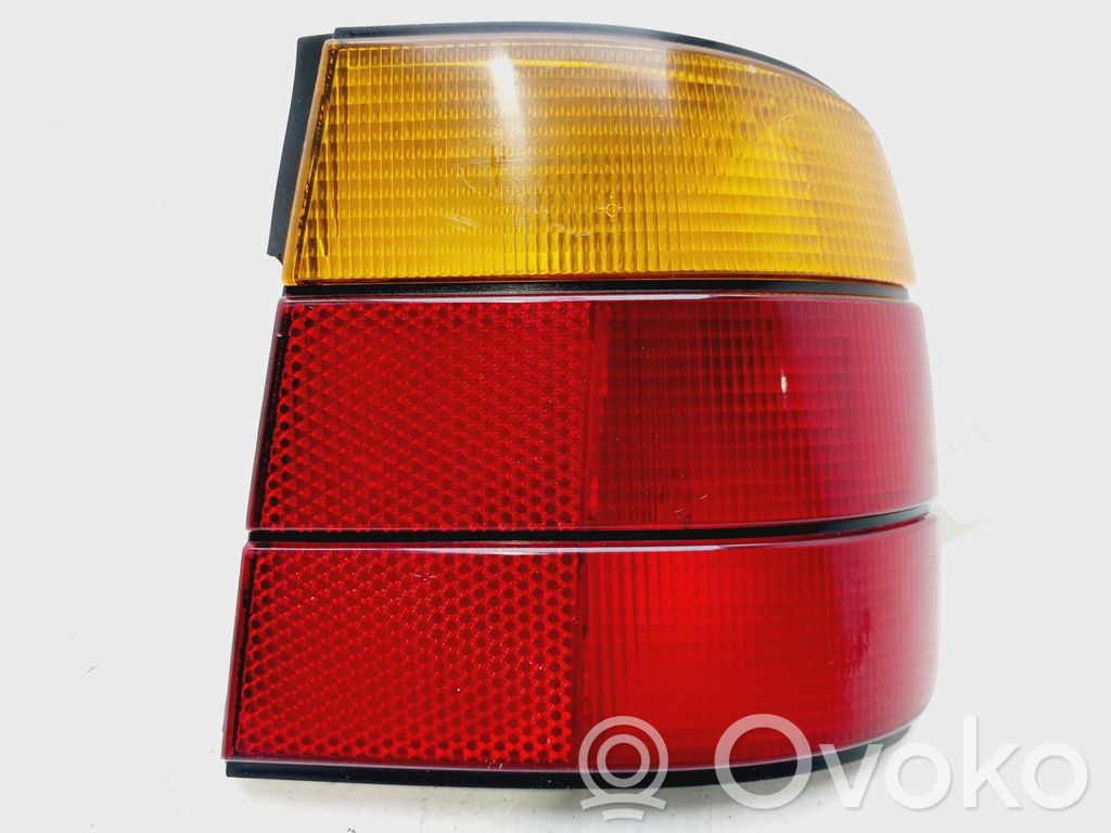 BMW 5 E34 Galinis žibintas kėbule 