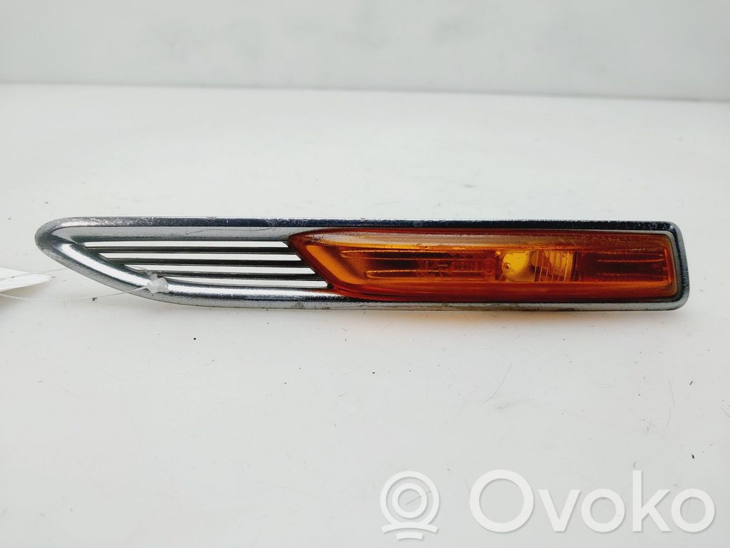 Ford Mondeo MK IV Indicatore di direzione del parafango anteriore