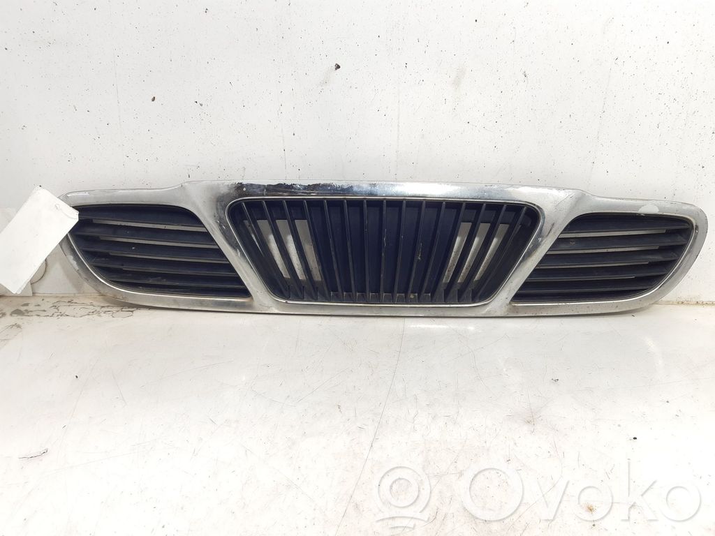 Daewoo Lanos Etusäleikkö 