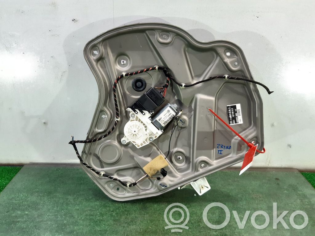 Skoda Octavia Mk2 (1Z) Regulador manual de la ventanilla trasera