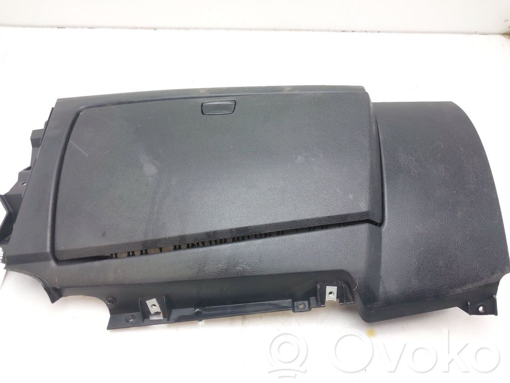 BMW 1 E82 E88 Glove box 