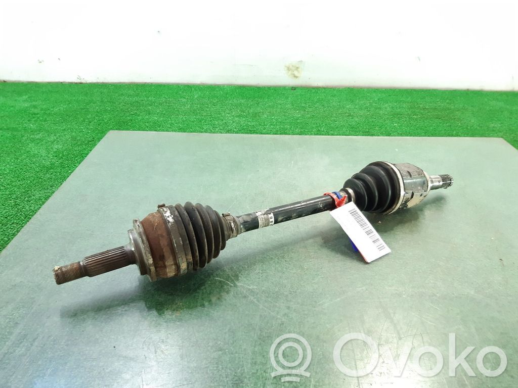 Toyota Auris 150 Eje de transmisión delantero 