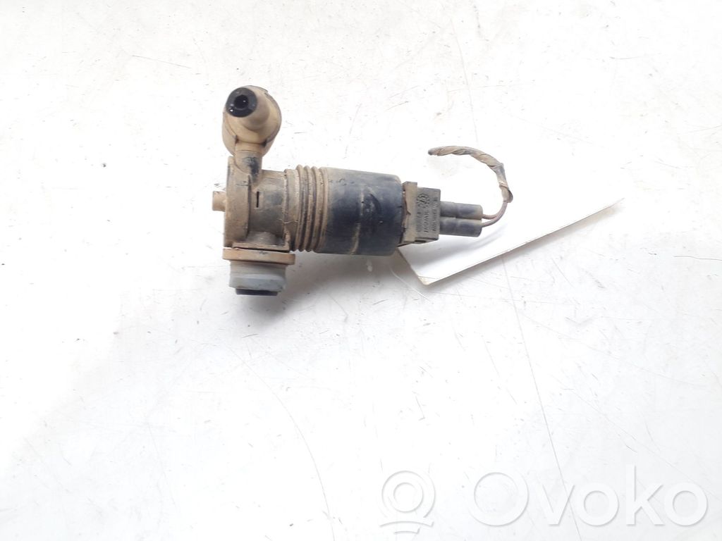 Land Rover Freelander 2 - LR2 Windscreen/windshield washer pump 
