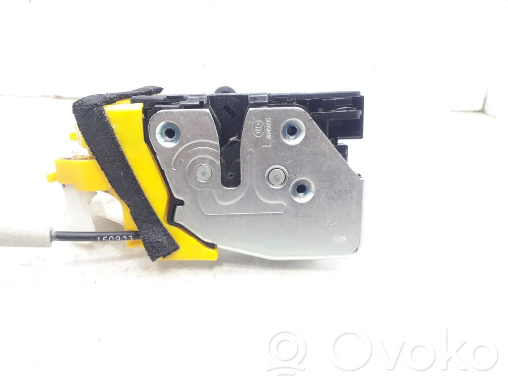 KIA Ceed Etuoven lukko 