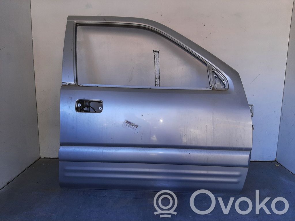 Opel Frontera B Puerta delantera 