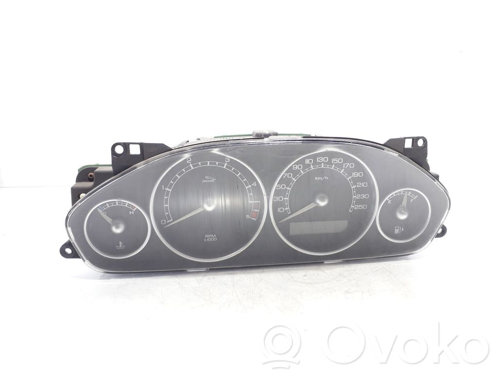 Jaguar X-Type Speedometer (instrument cluster) 