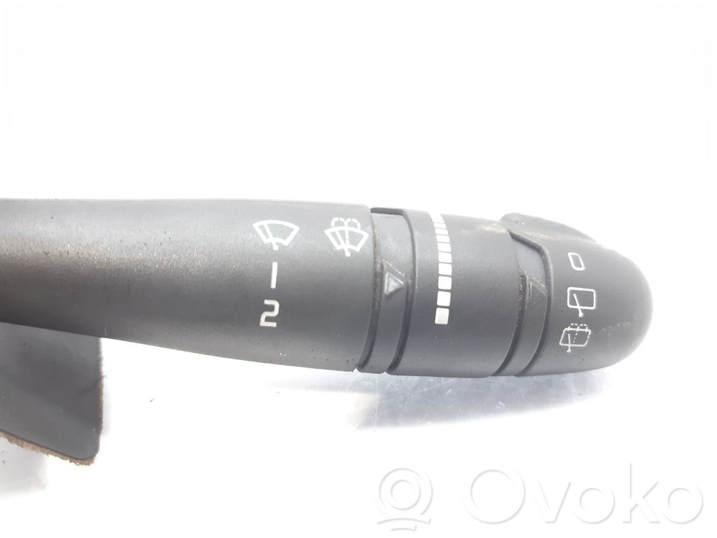 Renault Laguna I Palanca de control del limpiaparabrisas 