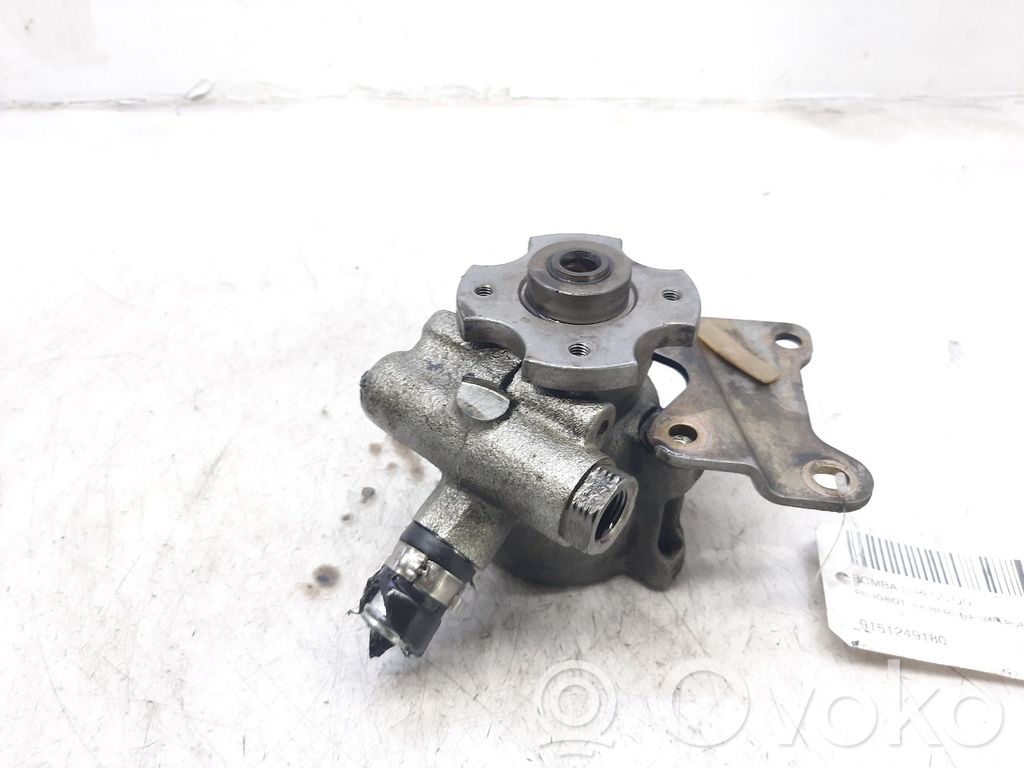 Peugeot 306 Ohjaustehostimen pumppu 