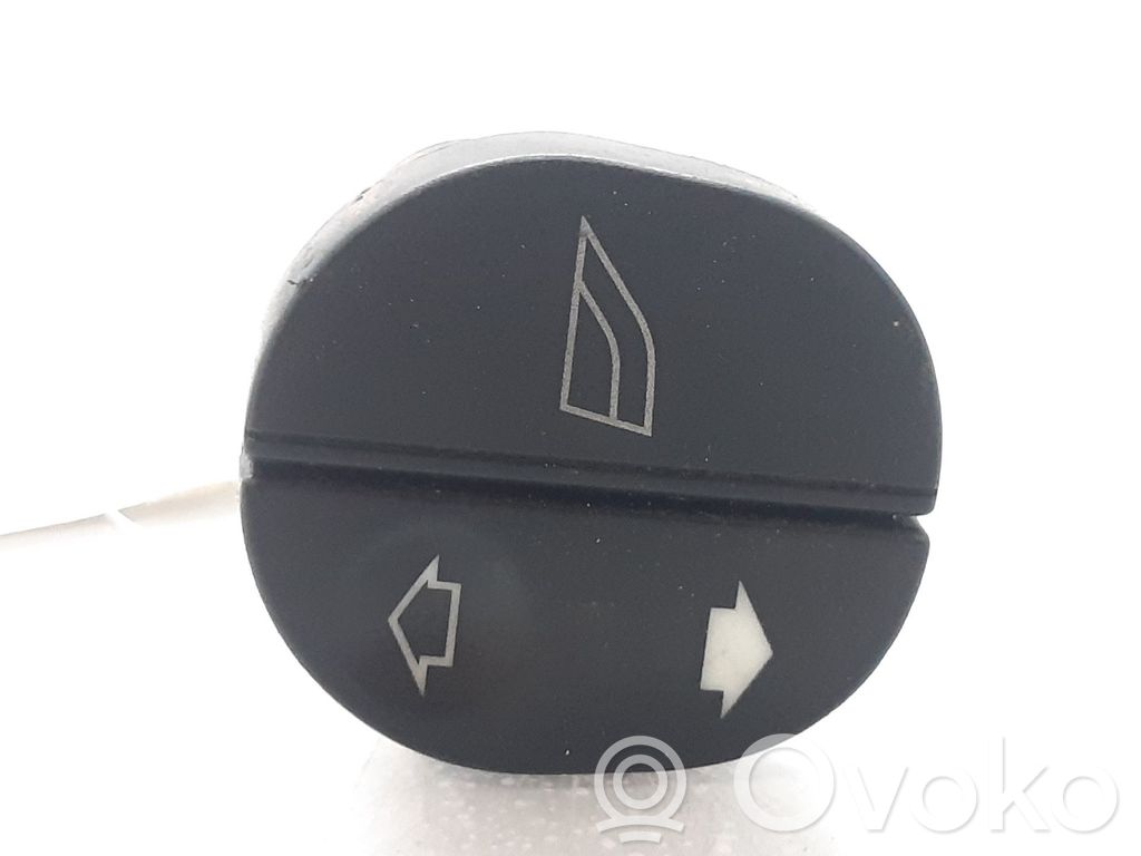 Ford Fiesta Electric window control switch 