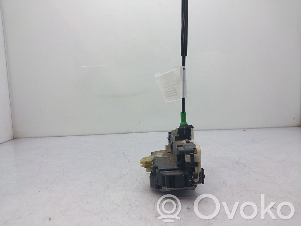 Opel Astra J Serratura portiera posteriore