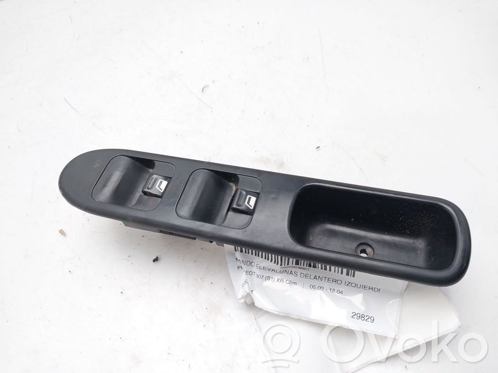 Peugeot 307 Electric window control switch 