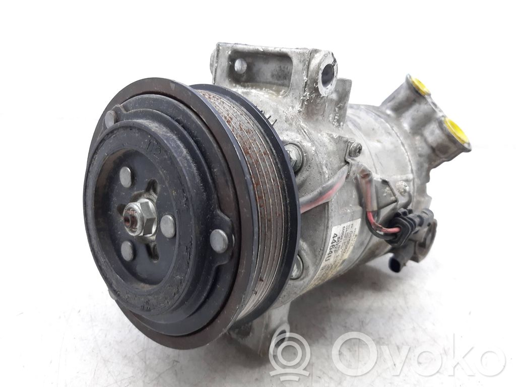 Ilmastointilaitteen kompressorin pumppu (A/C)   39034464