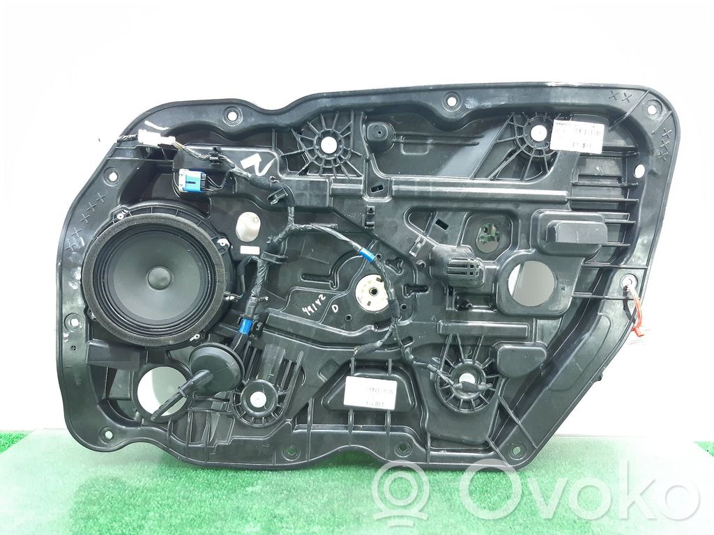 KIA Ceed Regulador de puerta delantera con motor 
