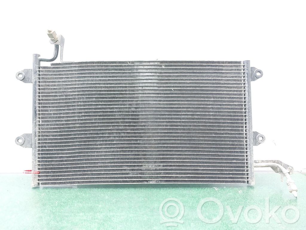 Volkswagen Golf III Radiatore di raffreddamento A/C (condensatore)