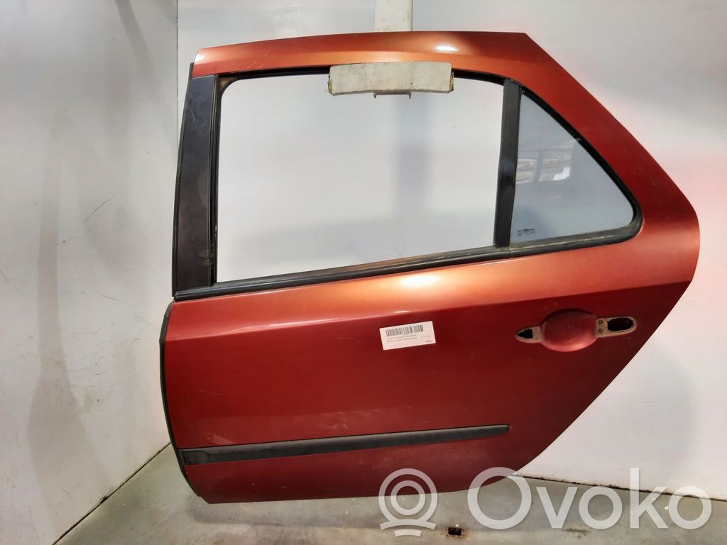 Renault Laguna II Puerta trasera 