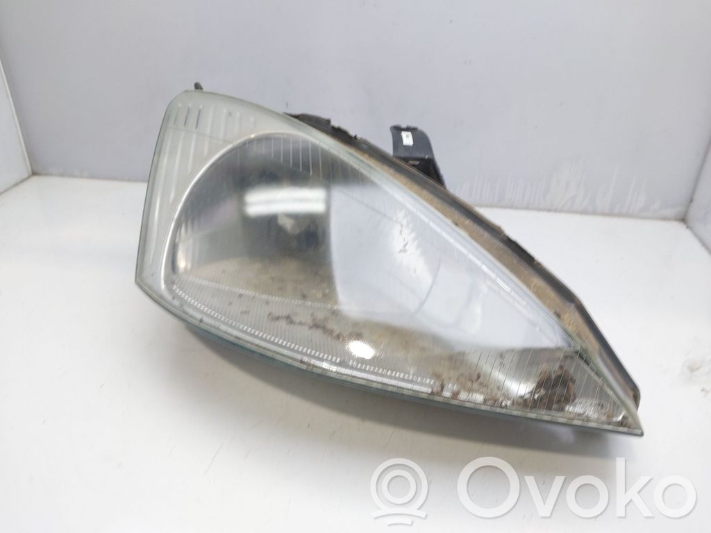 Ford Focus Phare frontale 