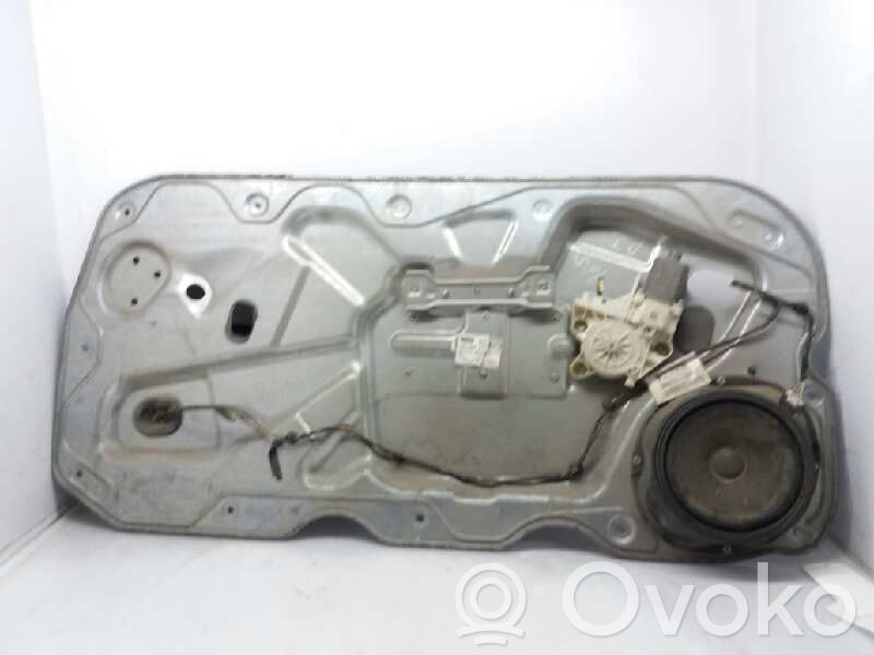 Ford Focus Regulador de puerta delantera con motor 