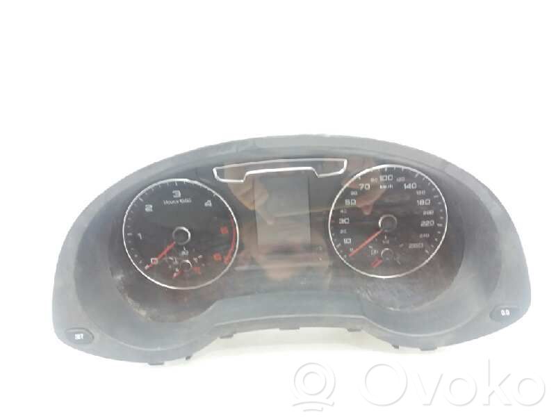 Audi Q3 8U Licznik / Prędkościomierz 