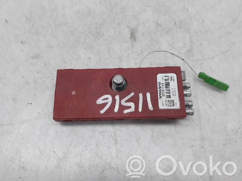 Pystyantennivahvistin   30761716