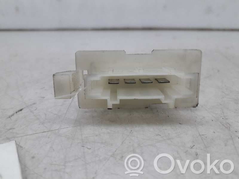 Opel Corsa C Rezystor / Opornik dmuchawy nawiewu 