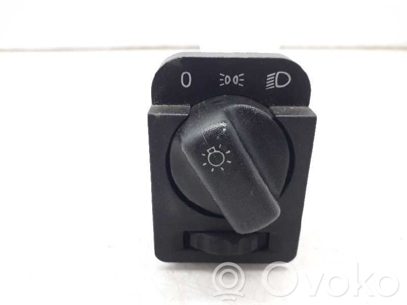 Opel Corsa B Interrupteur d’éclairage 