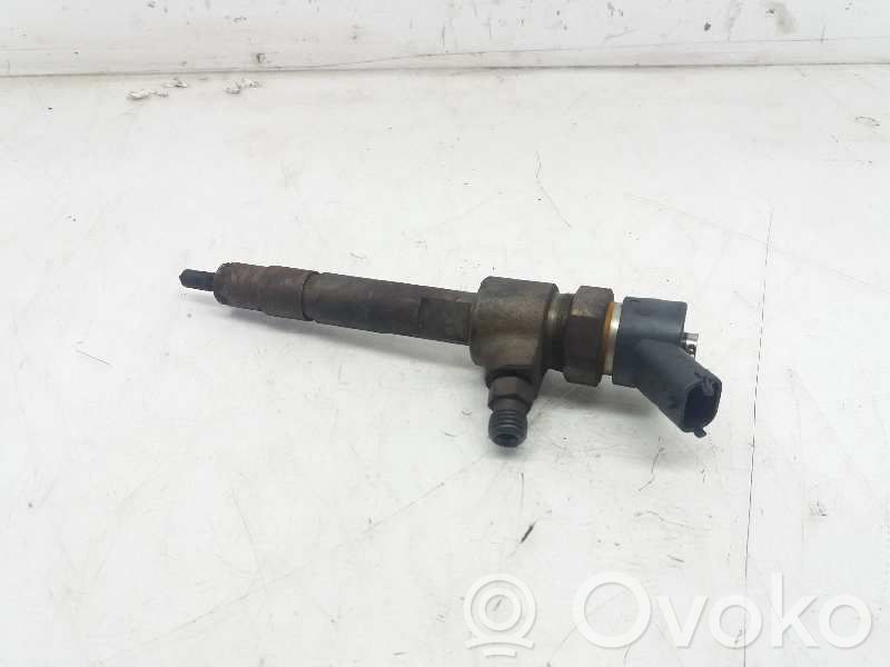 Inyector de combustible   0445110019