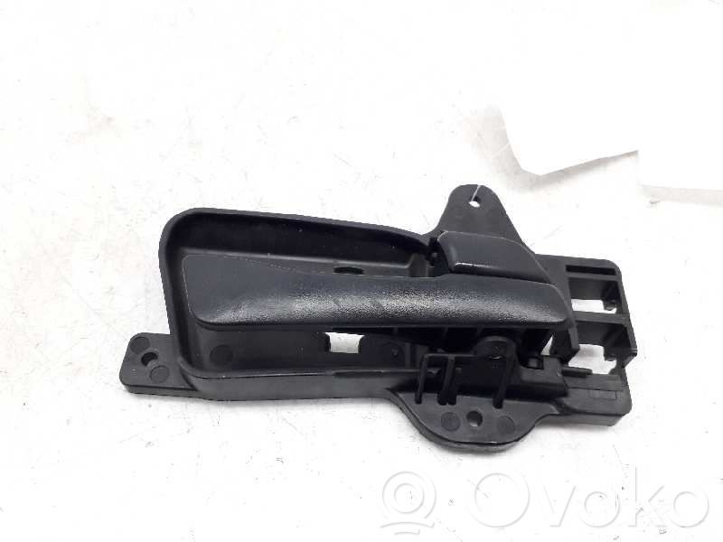 Manecilla interna puerta trasera   83623FD000