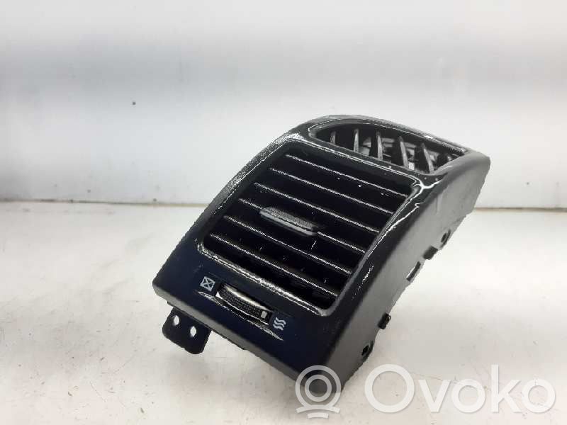 Grilă ventilație centrală   9749022B00