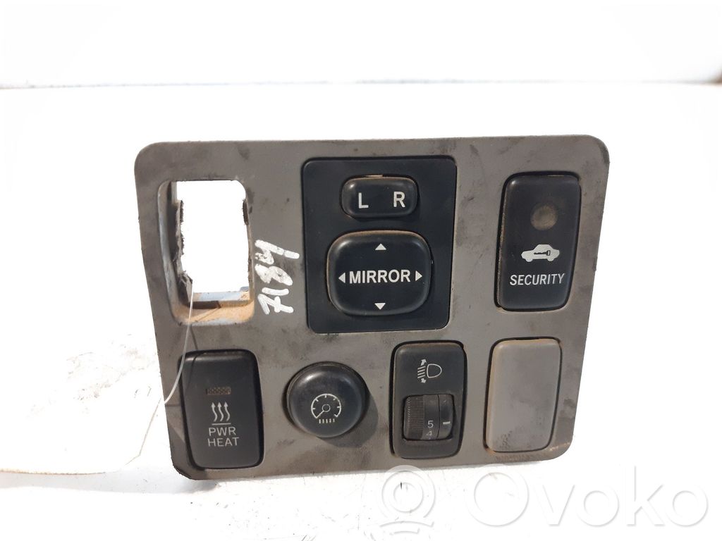 Toyota Hilux (AN10, AN20, AN30) Interruttore/pulsante di controllo multifunzione