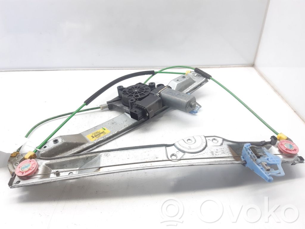 Opel Corsa D Macara ușă față cu motor 