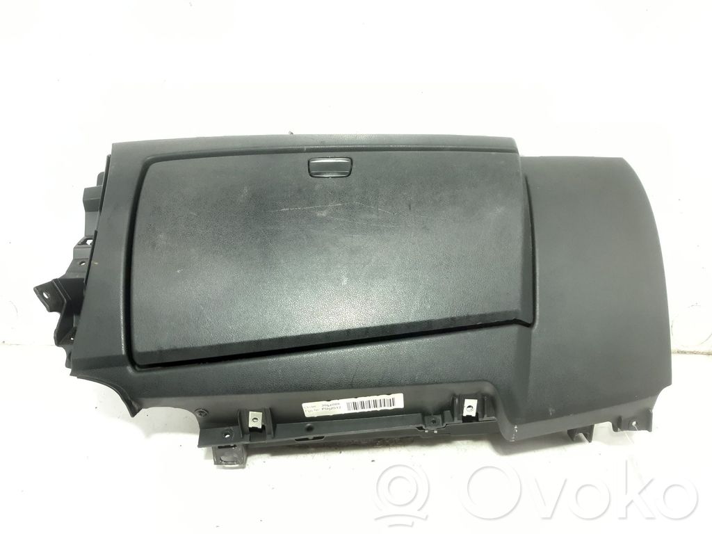 BMW 1 E81 E87 Glove box 
