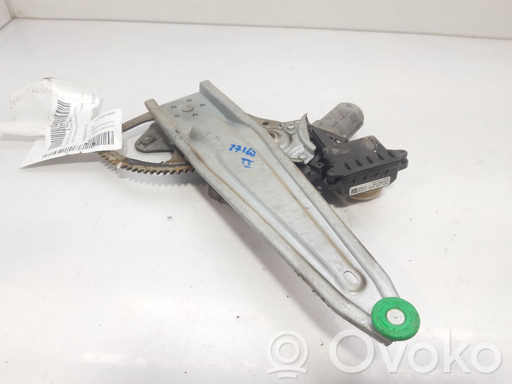 Toyota Avensis T270 Macara geam spate manuală