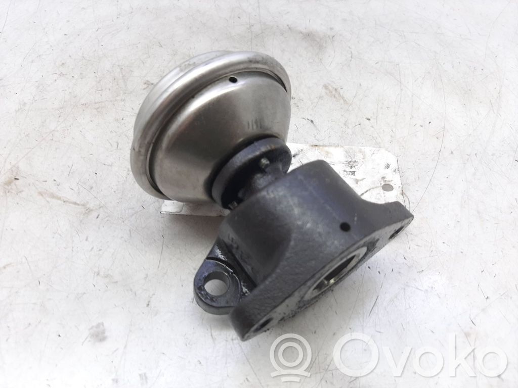 Audi A8 S8 D3 4E EGR valve 