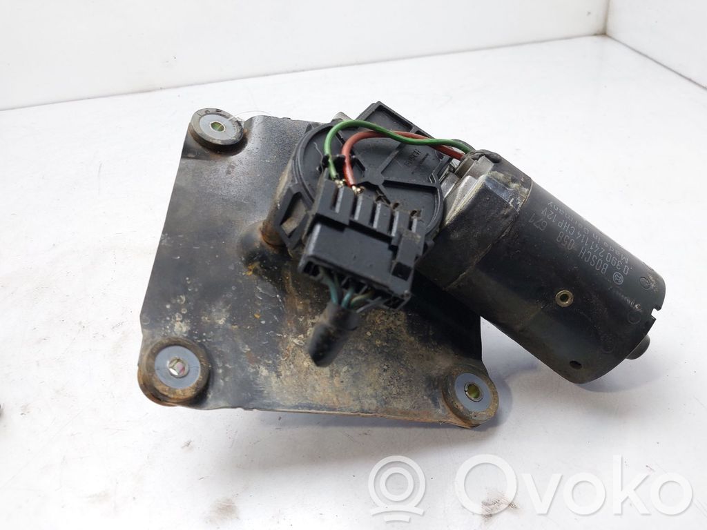 Volvo S40, V40 Motor y varillaje del limpiaparabrisas delantero 