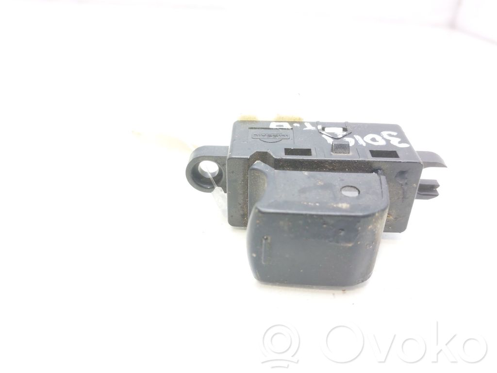 Subaru Forester SH Electric window control switch 