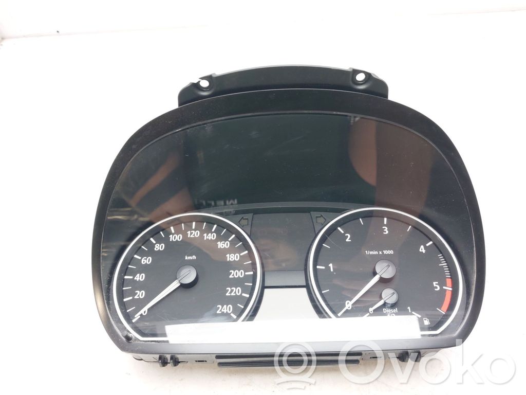 BMW 1 E82 E88 Spidometrs (instrumentu panelī) 