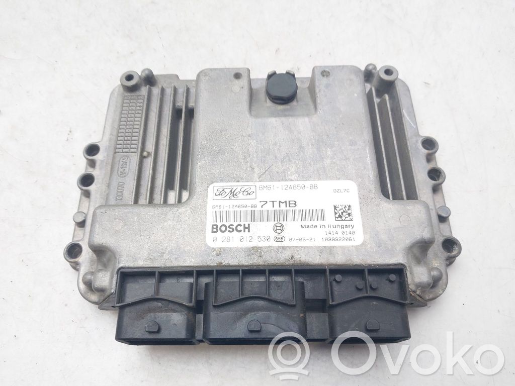 Unidad de control/módulo del motor   6M6112A650BB
