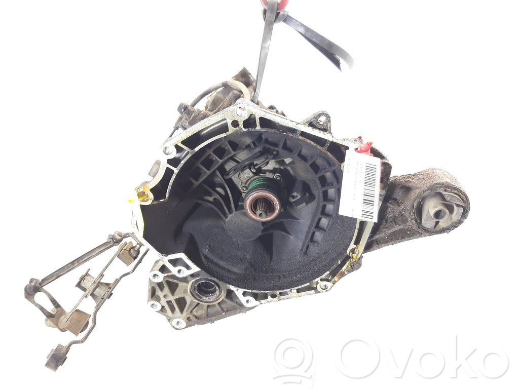 Opel Astra G Caja de cambios manual de 5 velocidades 
