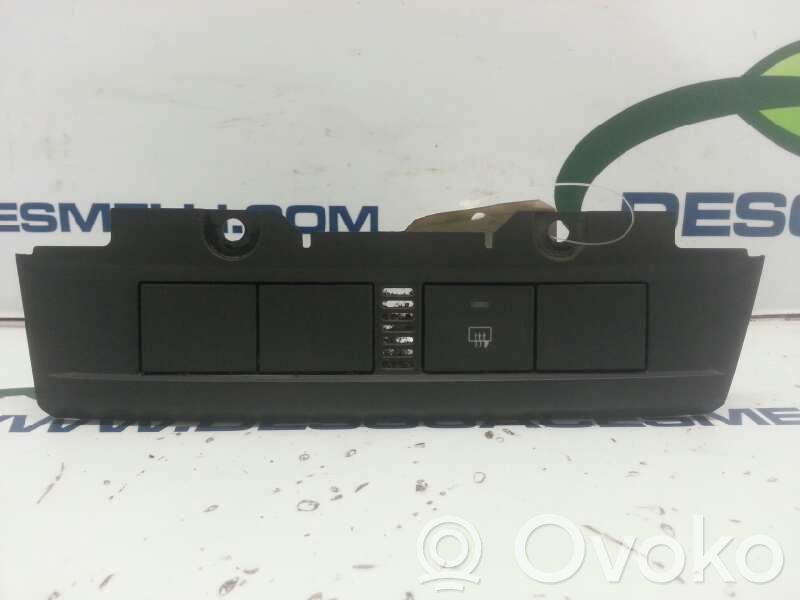 Ford Focus Sonstige Schalter / Griffe / Umschalter 