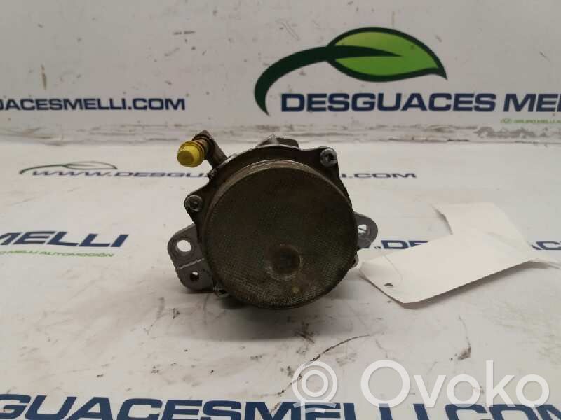 Opel Corsa D Bomba de vacío 