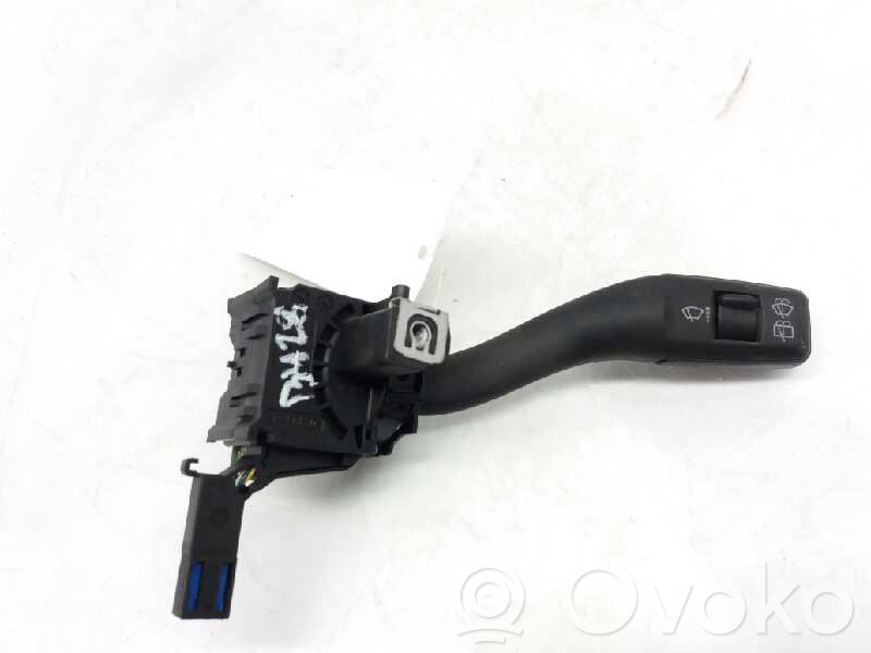 Audi A3 S3 8P Palanca de control del limpiaparabrisas 